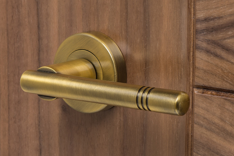 Shop All Heritage Brass Door Handles